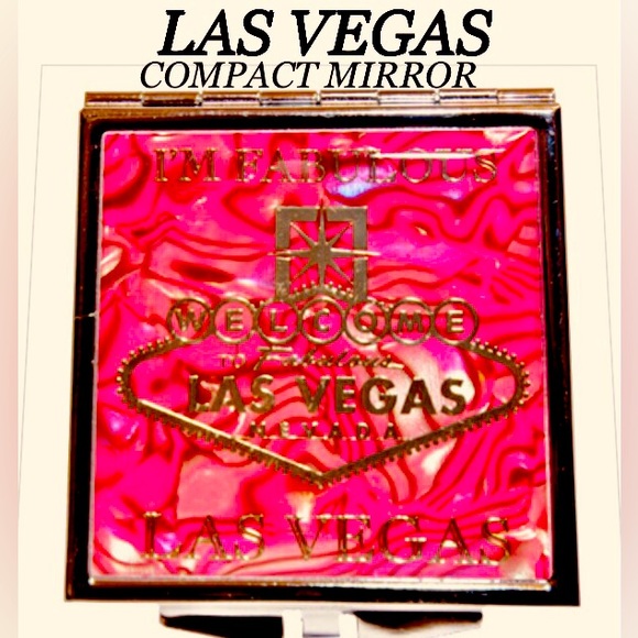 LAS VEGAS  "I'm Fabulous" Square Double sided Compact Mirror size 2.5x2.5  NWT - Picture 1 of 4